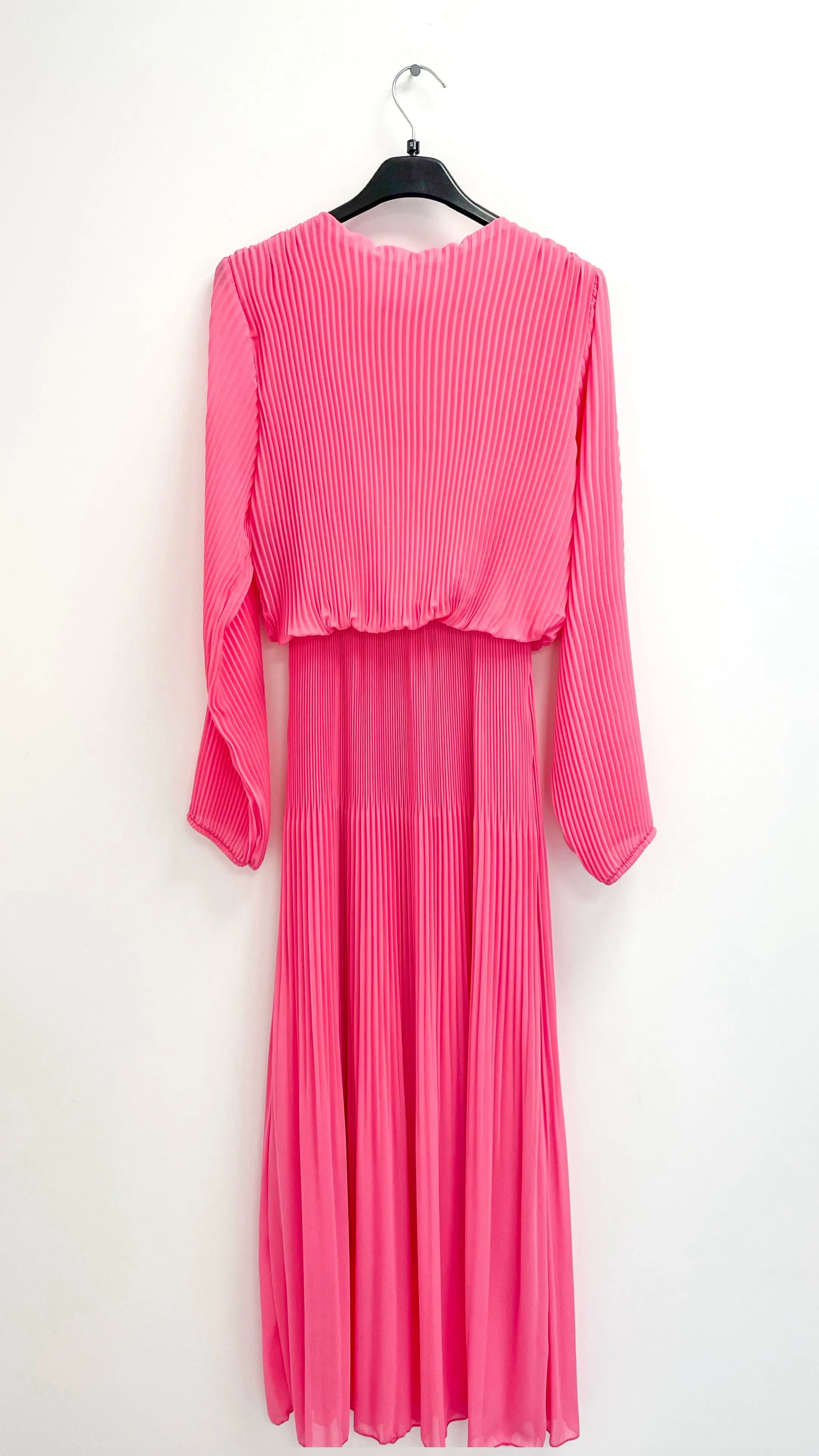 4-A1498 Candy Pink Sleeved Loose Top Dress