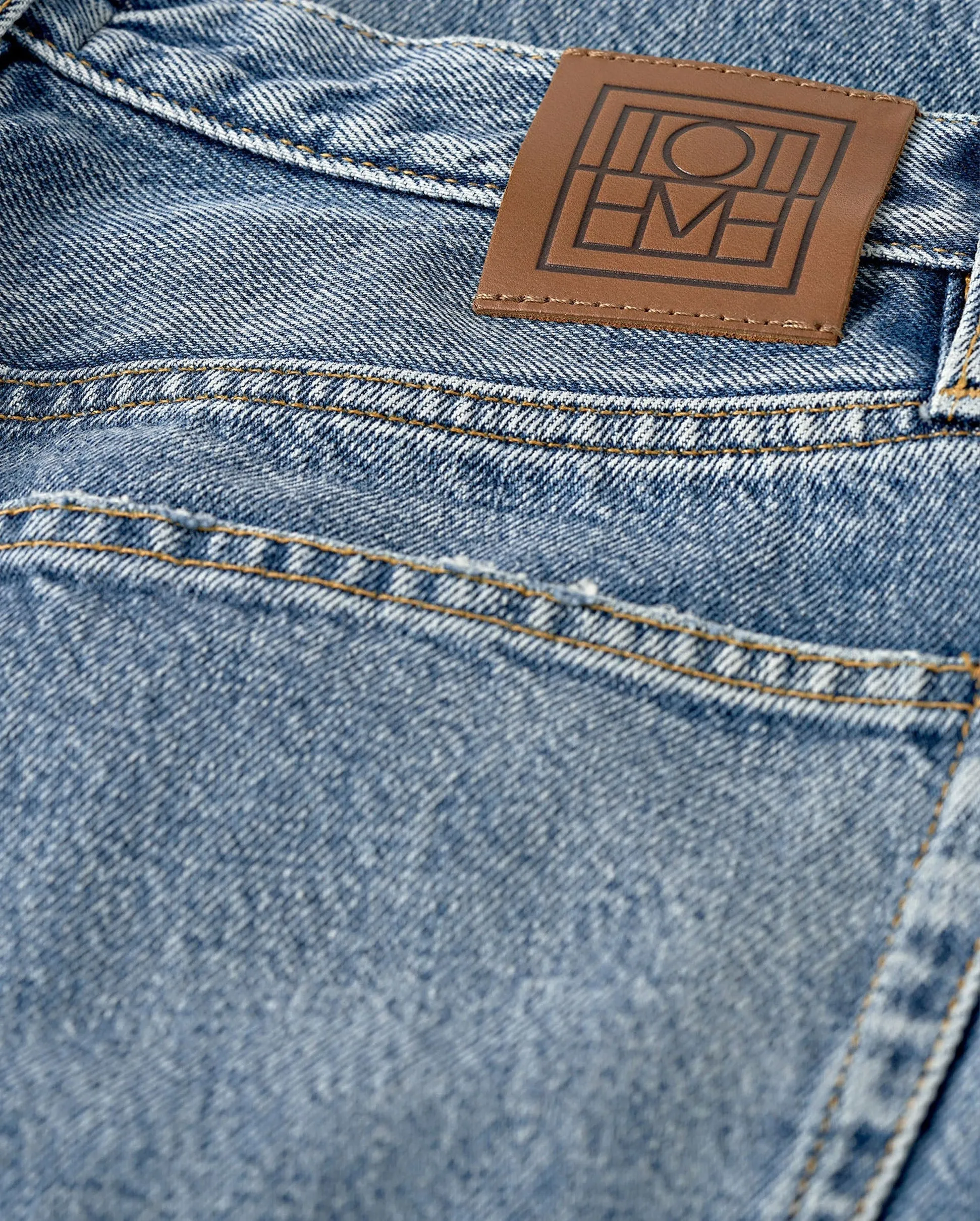 CLASSIC CUT DENIM / WORN BLUE