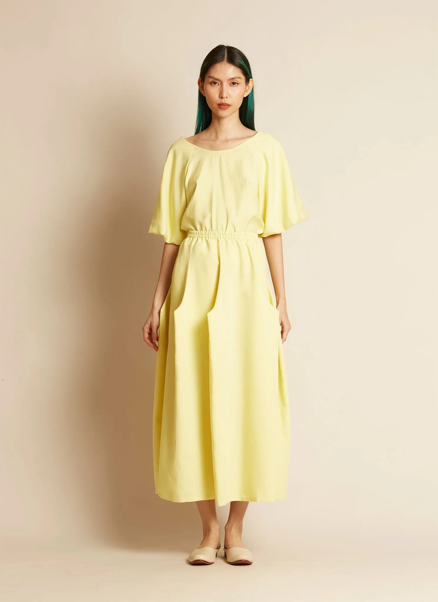 Cloud Burst 8-Pleated Pocket Skirt w/Elastic in Lemon