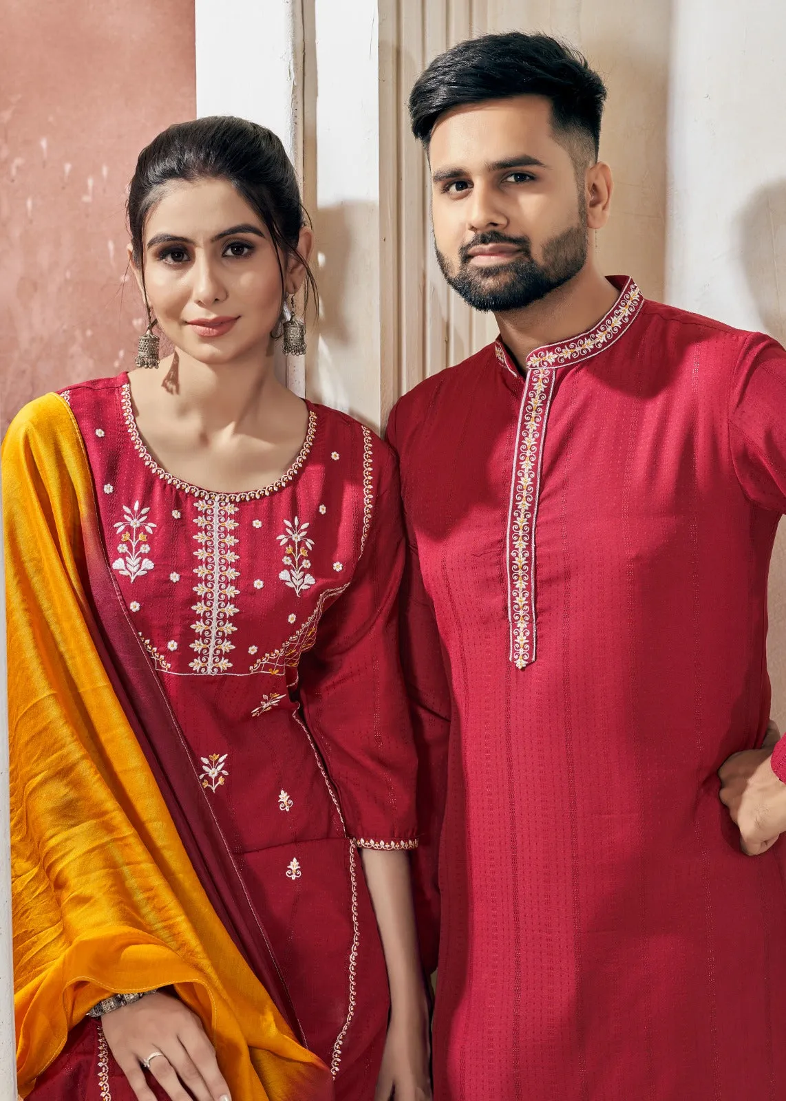 Couple Wear Traditional India Same Matching Outfits Set Dresses