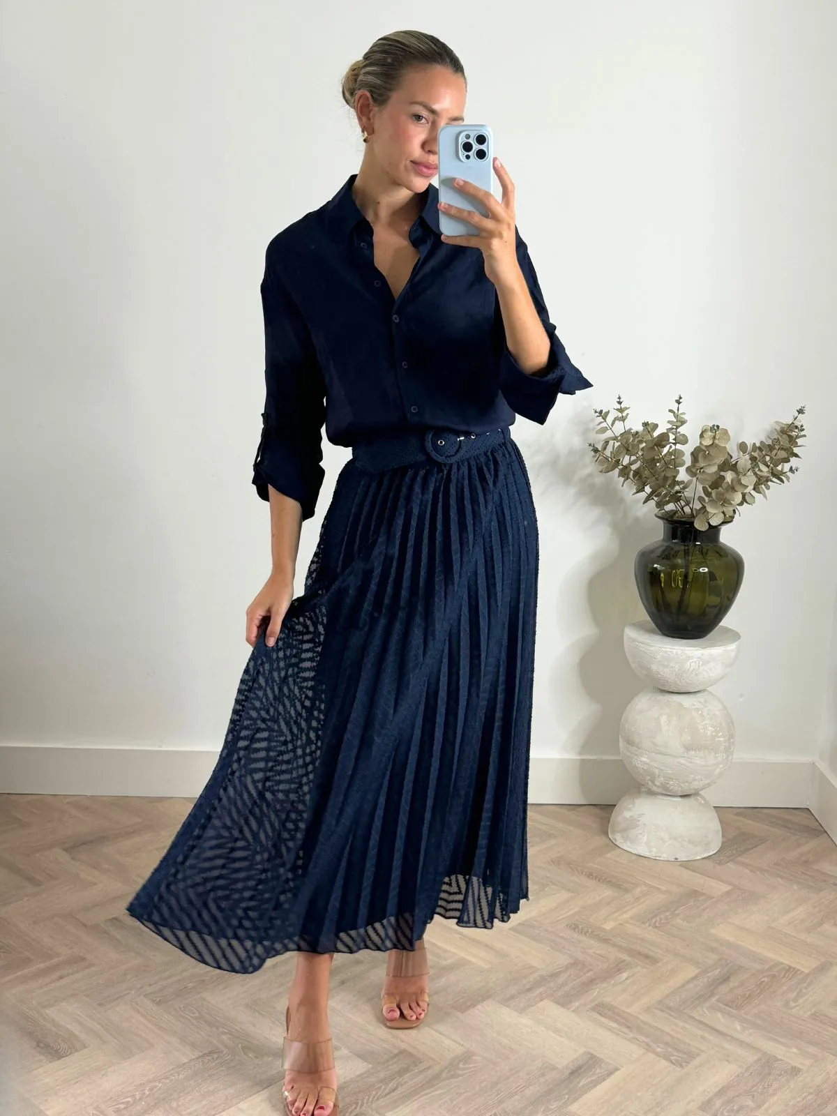 Demi Pleated Midi Skirt / Navy Zig Zag