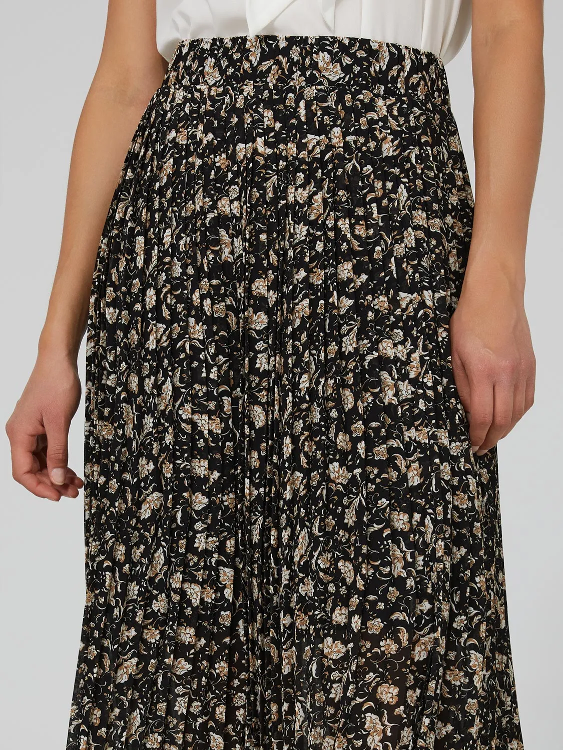 Floral Print Pleated Chiffon Skirt