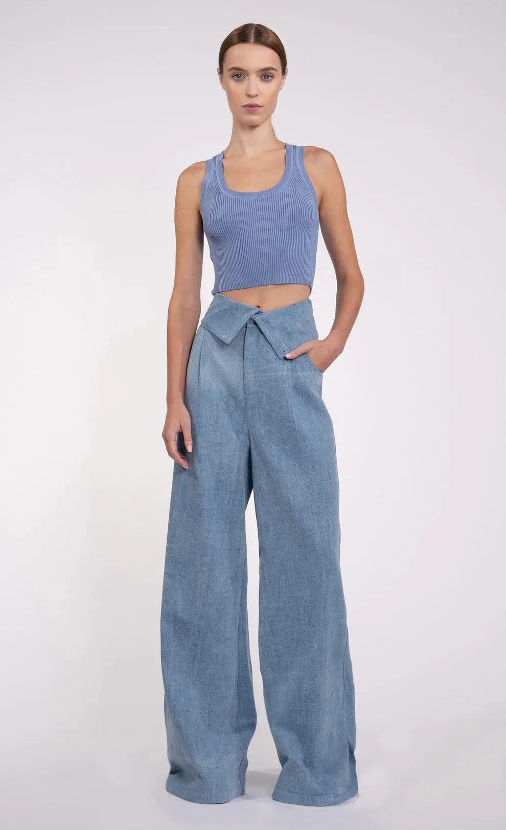 Effortless Blue Eve Crop Top