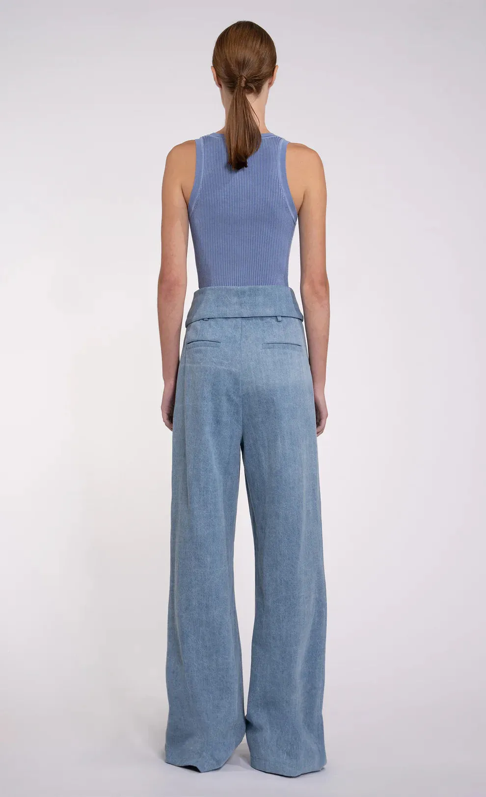 Effortless Blue Eve Crop Top