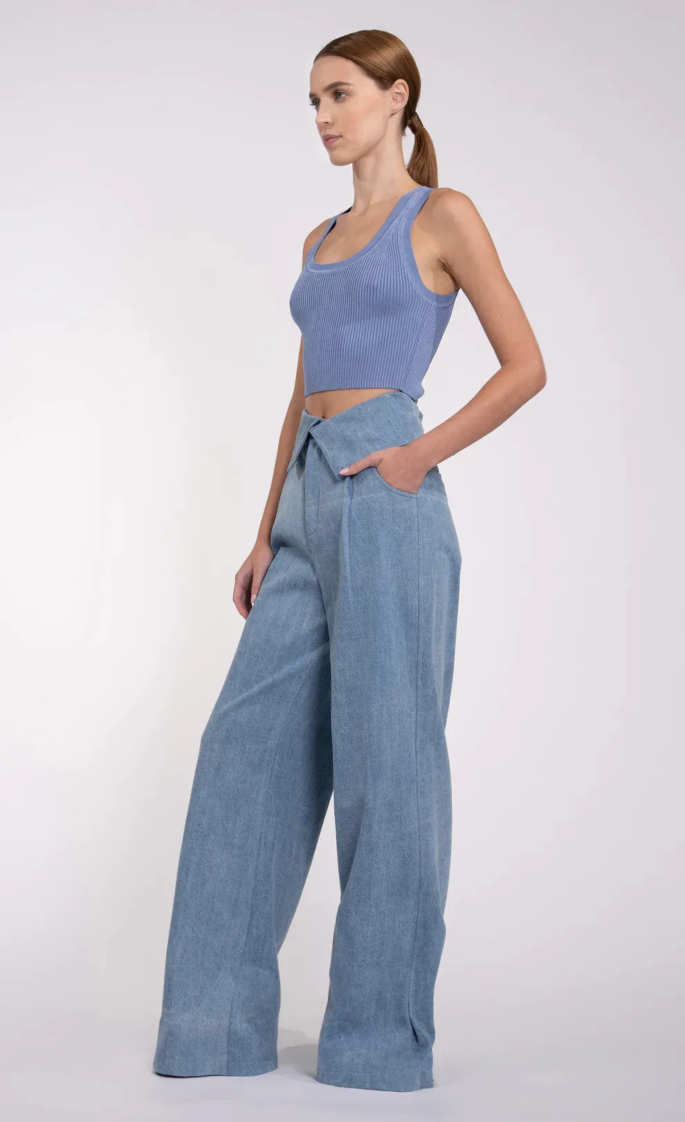 Effortless Blue Eve Crop Top