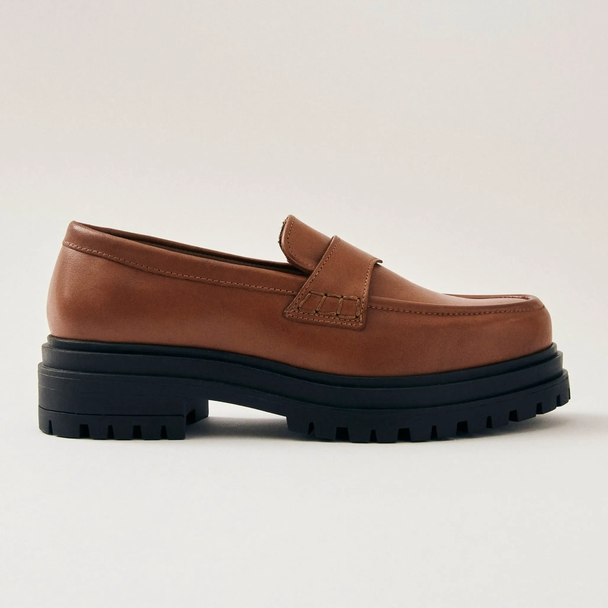 Obsidian Tan Leather Loafers