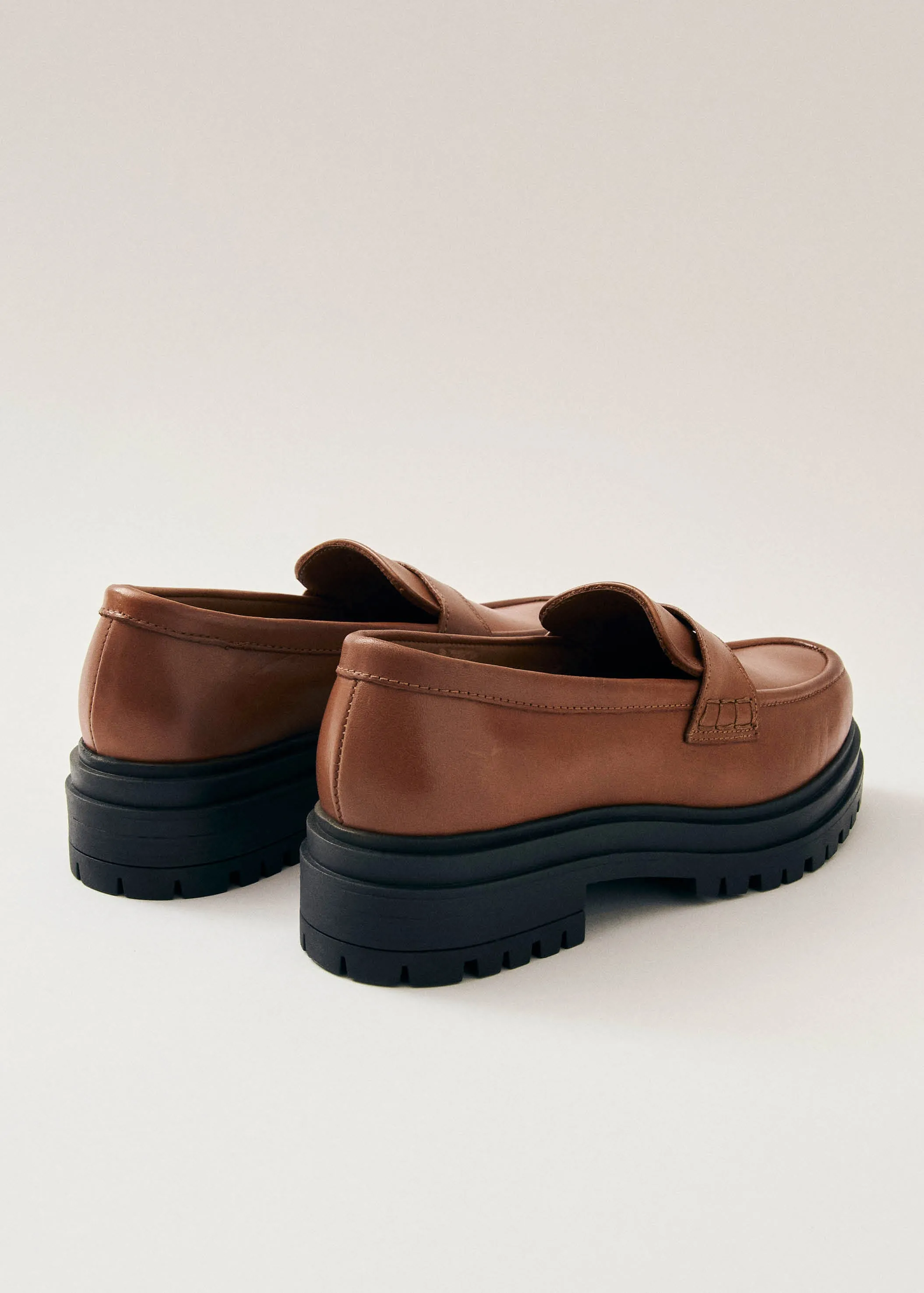 Obsidian Tan Leather Loafers