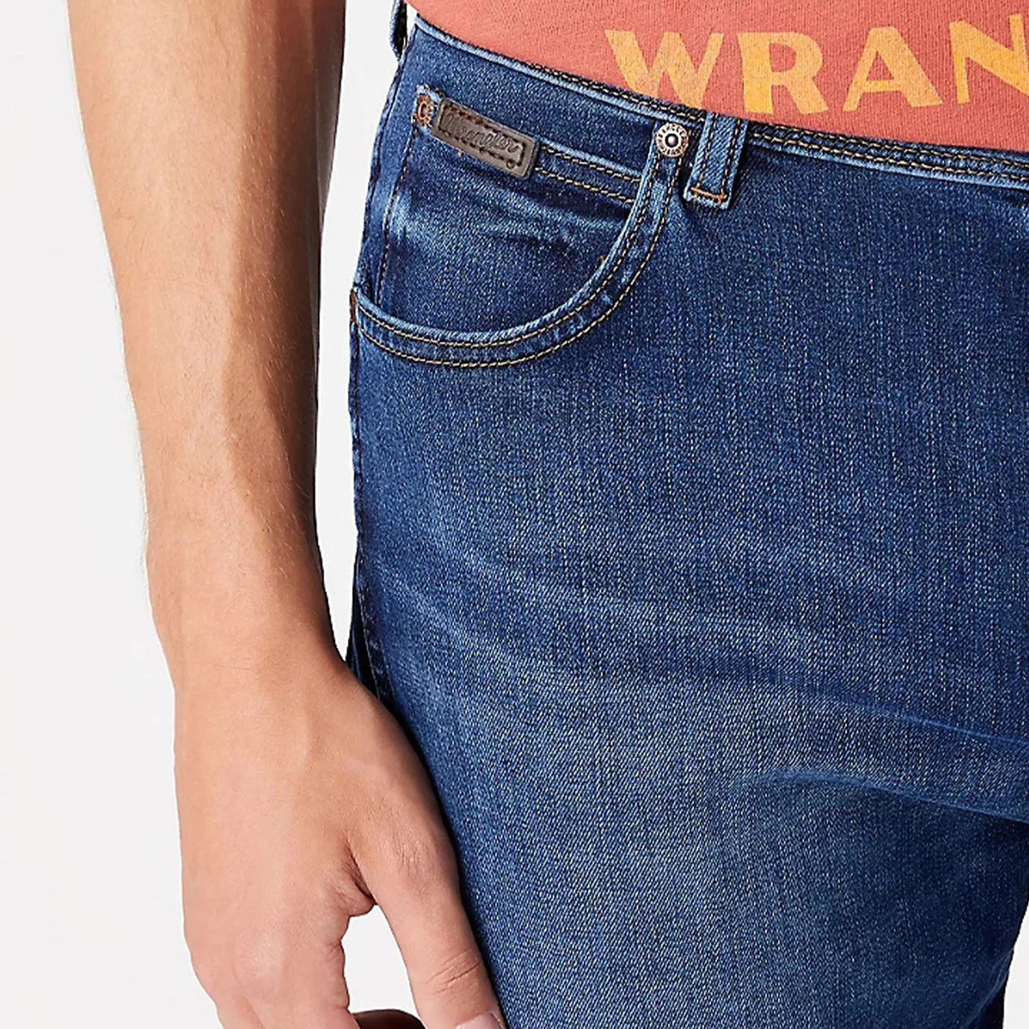 Wrangler Earthwash Jeans - Texas Slim Stretch 'Blue Silk'